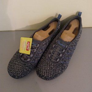 Skechers Women's Breathe-Easy Relaxed Fit Slip-On Gray 6.5M NEW without …